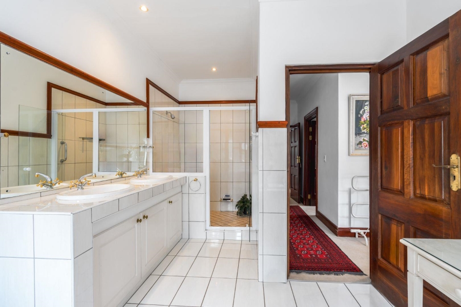 4 Bedroom Property for Sale in Newlands Western Cape